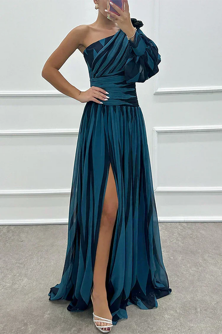 Shiloh | Elegant Striped Maxi Dress with One Shoulder