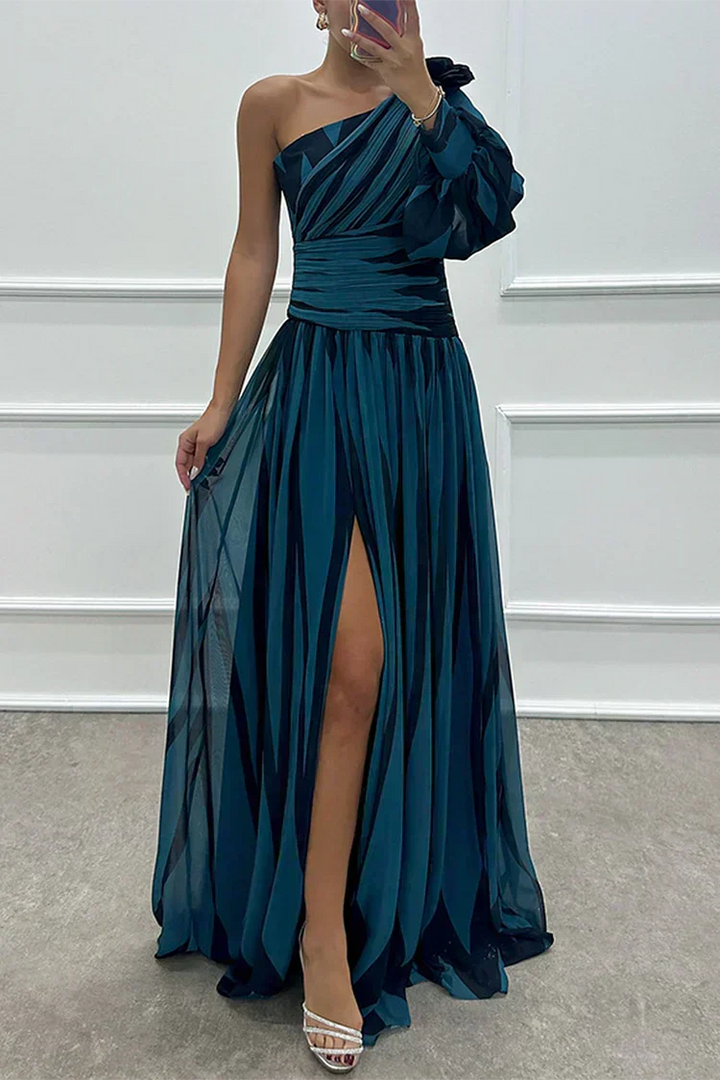 Shiloh | Elegant Striped Maxi Dress with One Shoulder