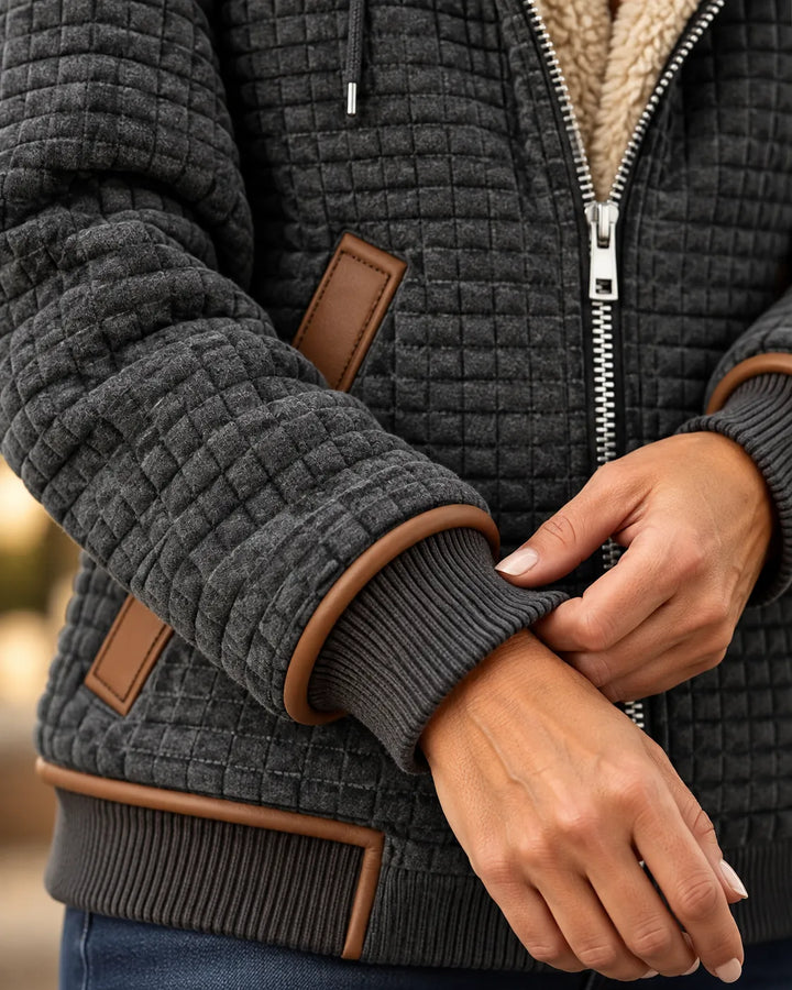 BETH | Sherpa-lined quilted zip-up hooded jacket