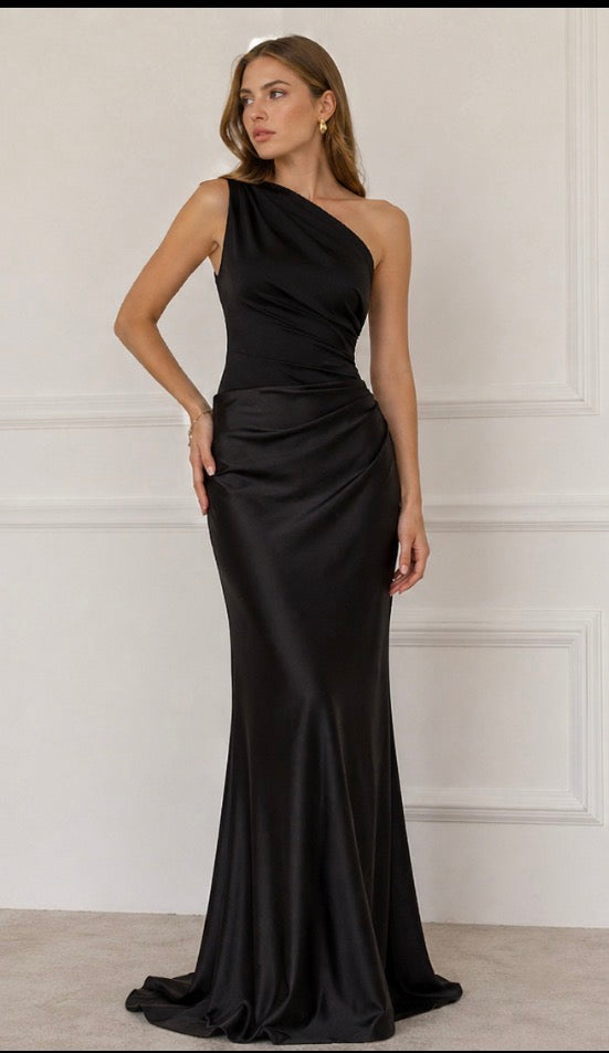 Sophia | Maxi Dress with a Guilt in Satin