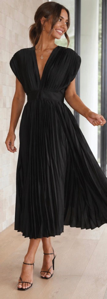 Marni | Timeless Pleated Midi Dress